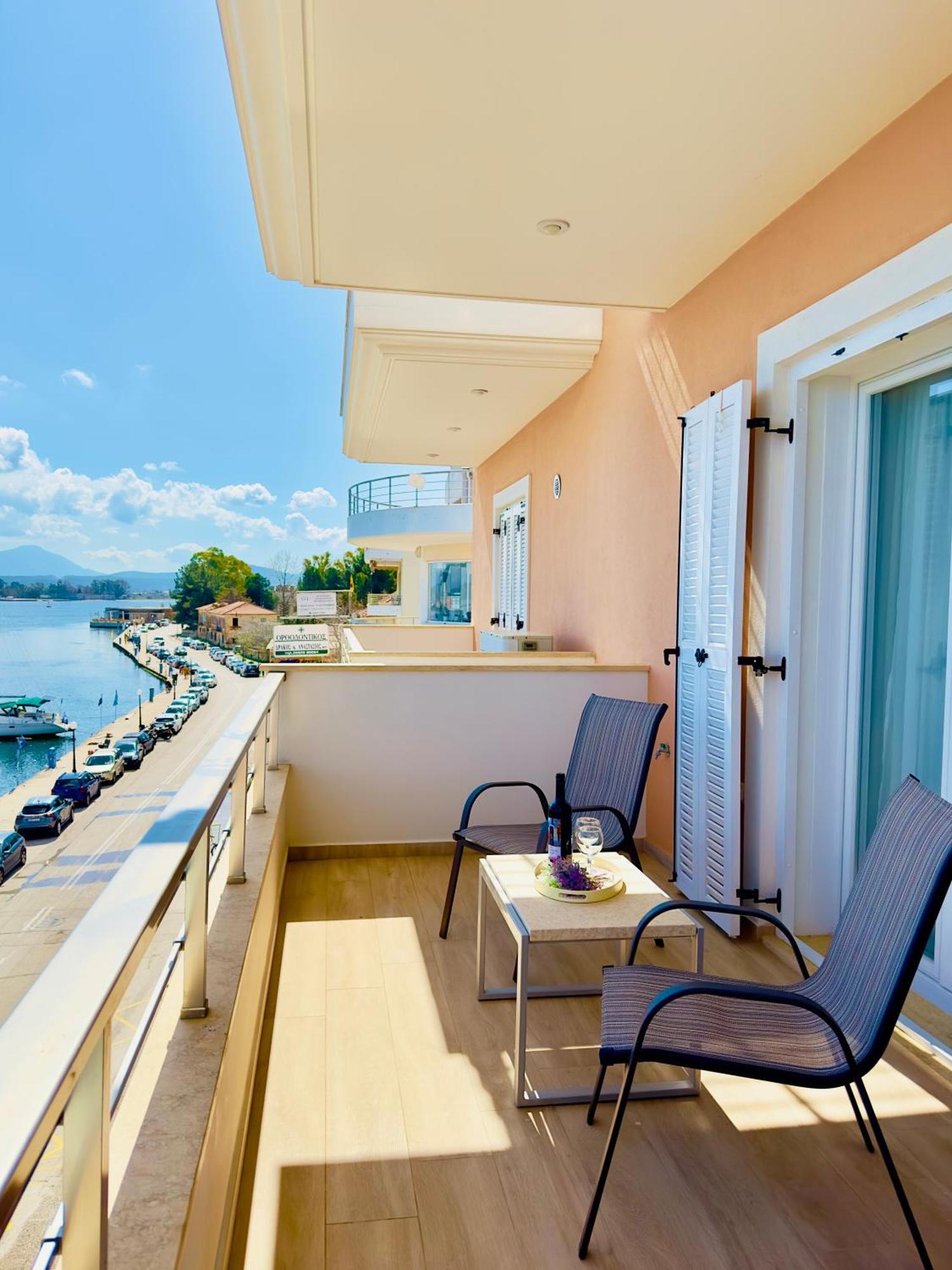 Bluish 3A Apartment Preveza Exterior photo