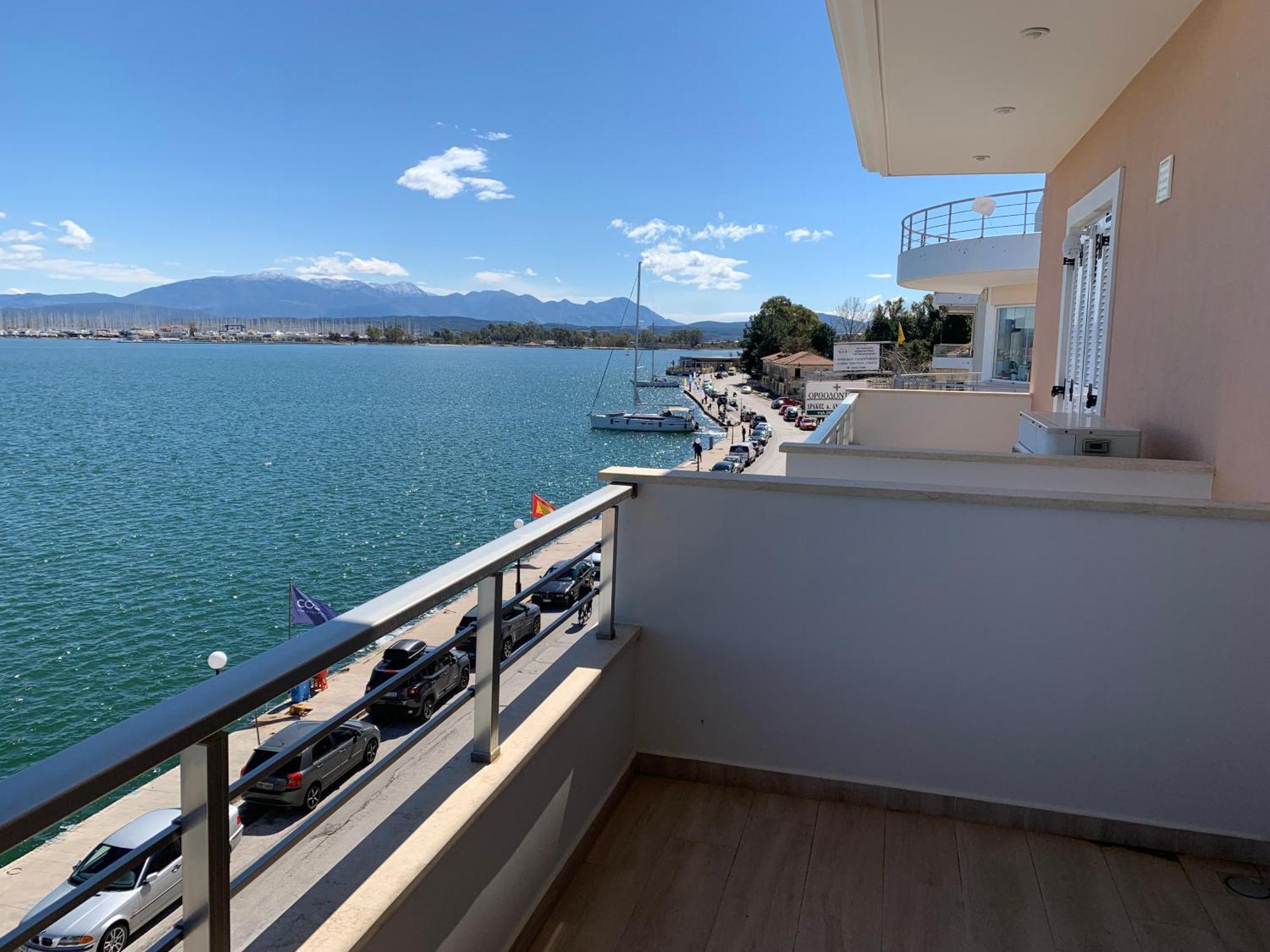 Bluish 3A Apartment Preveza Exterior photo