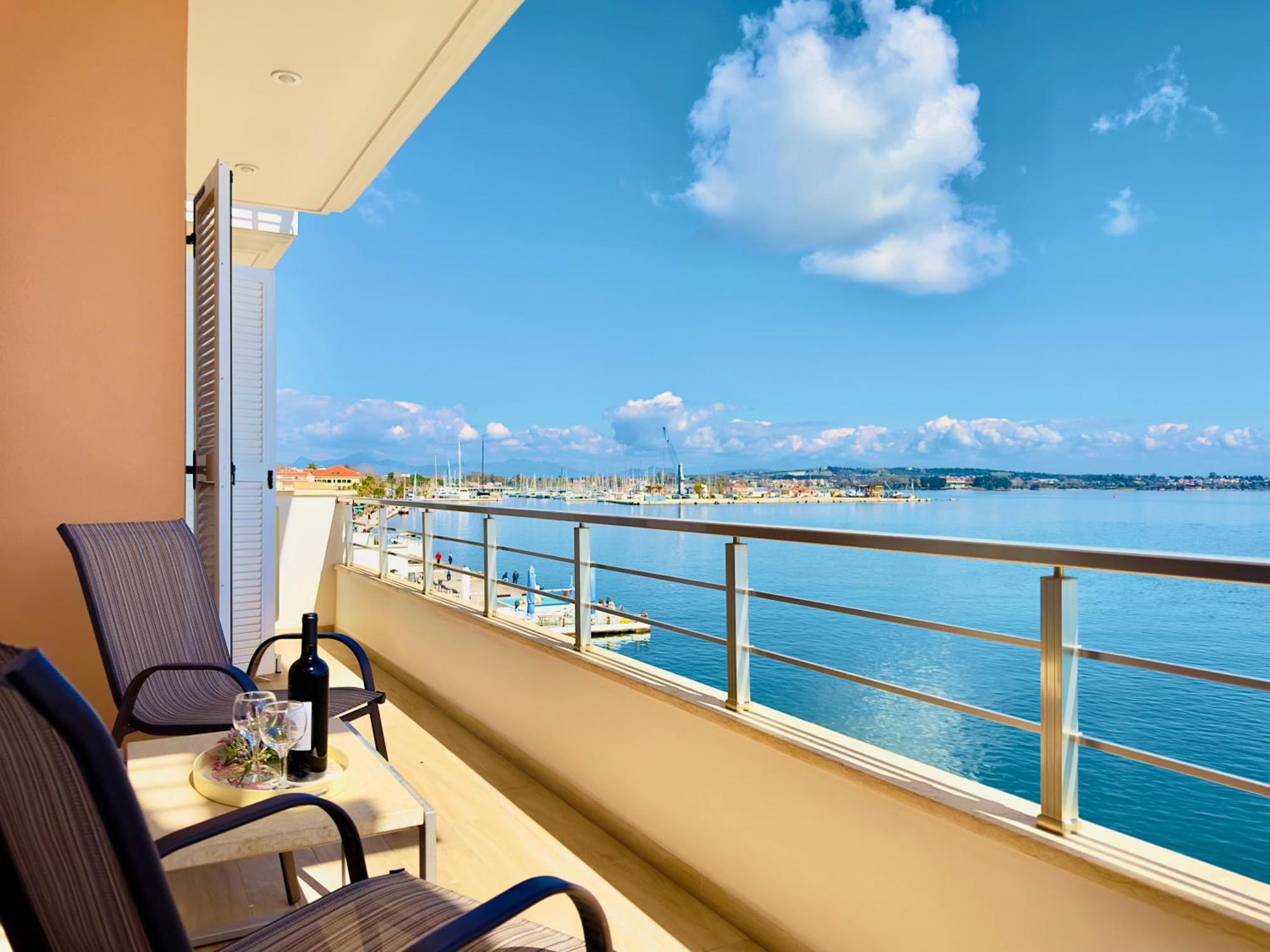 Bluish 3A Apartment Preveza Exterior photo